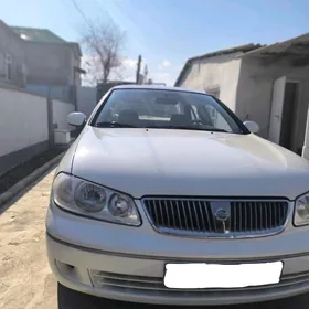 Nissan Sunny 2008