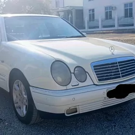 Mercedes-Benz E320 1998