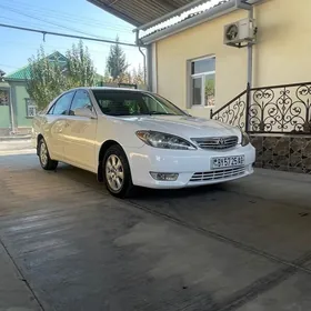 Toyota Camry 2005