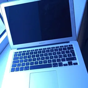 MAC BOOK AIR 2013