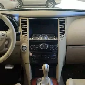 Infiniti FX 2012