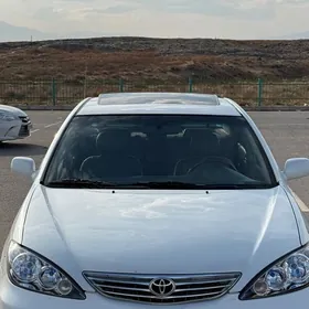 Toyota Camry 2005