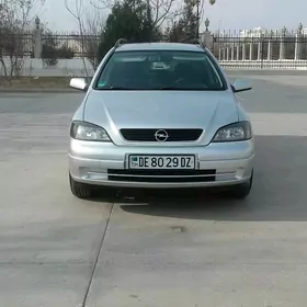 Opel Astra 2003