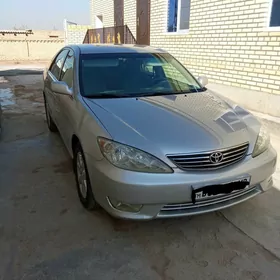 Toyota Camry 2005