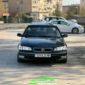 Toyota Camry 2000