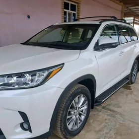 Toyota Highlander 2019