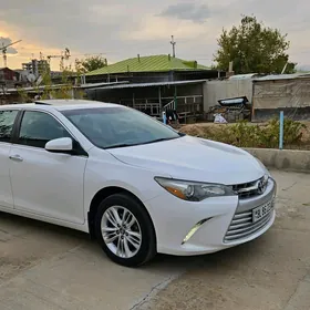 Toyota Camry 2015