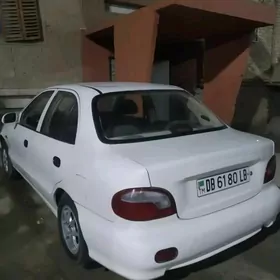 Hyundai Accent 1998