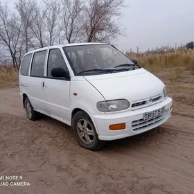 Nissan Urvan 1993