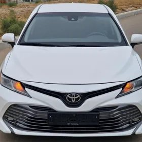 Toyota Camry 2020