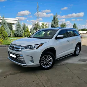 Toyota Highlander 2018