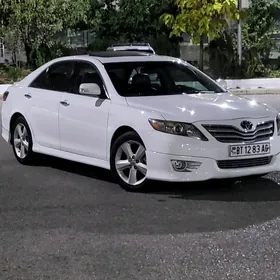 Toyota Camry 2010