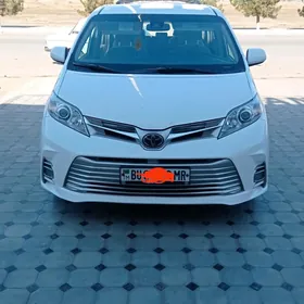 Toyota Sienna 2020