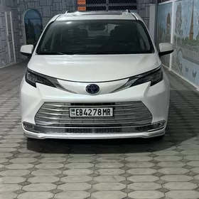 Toyota Sienna 2021