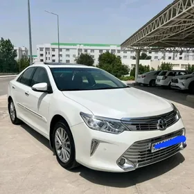 Toyota Camry 2015