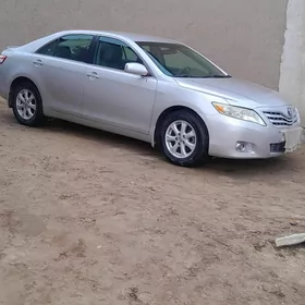 Toyota Camry 2011