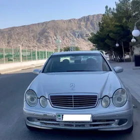 Mercedes-Benz E500 2003