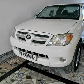 Toyota Hilux 2006