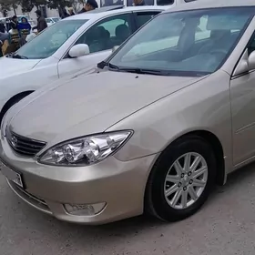 Toyota Camry 2005