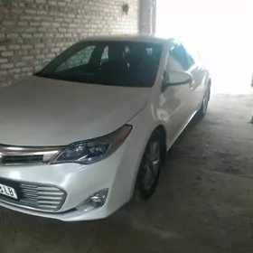 Toyota Avalon 2013