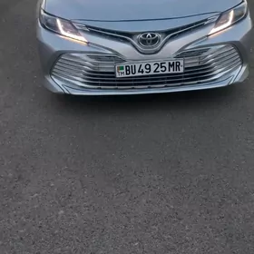 Toyota Camry 2018