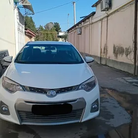 Toyota Corolla 2014