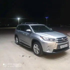 Toyota Highlander 2018