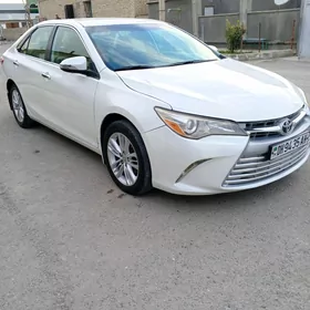 Toyota Camry 2015