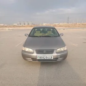 Toyota Camry 1999