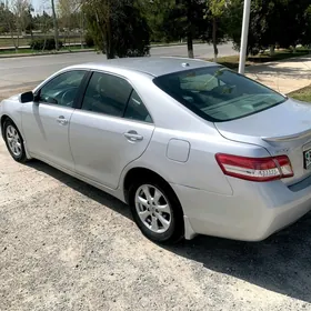 Toyota Camry 2011