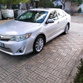 Toyota Camry 2012