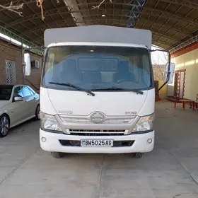 Toyota Hino 2014