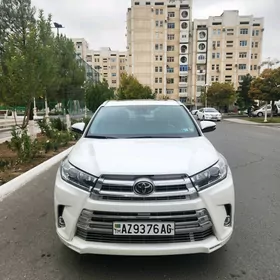 Toyota Highlander 2019