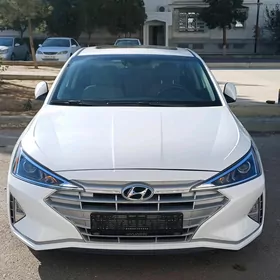 Hyundai Elantra 2020