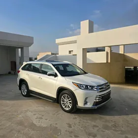 Toyota Highlander 2019