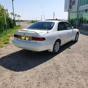 Toyota Camry 2000