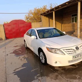 Toyota Camry 2011