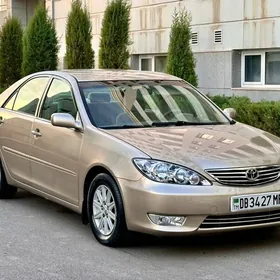 Toyota Camry 2004