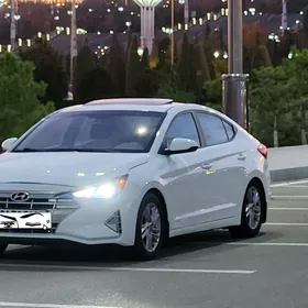 Hyundai Elantra 2020