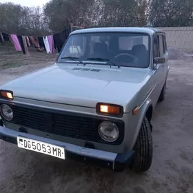 Lada Niva 2000