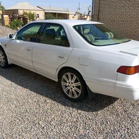 Toyota Camry 1999