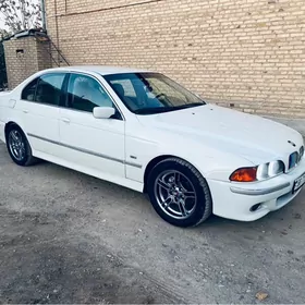 BMW E39 1998