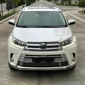 Toyota Highlander 2018