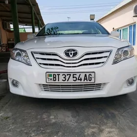 Toyota Camry 2010