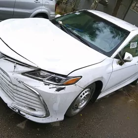 Toyota Camry 2023