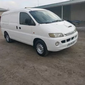 Hyundai H-1 2005