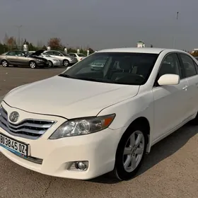 Toyota Camry 2011