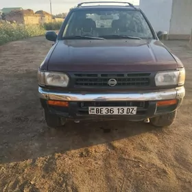 Nissan Pathfinder 1998