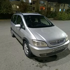 Opel Zafira 2004