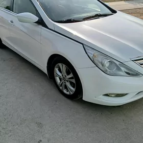 Hyundai Sonata 2011